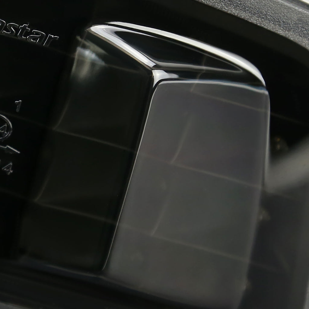 Product diagram – smoke lens, sequential LED turn signal lights, black housing