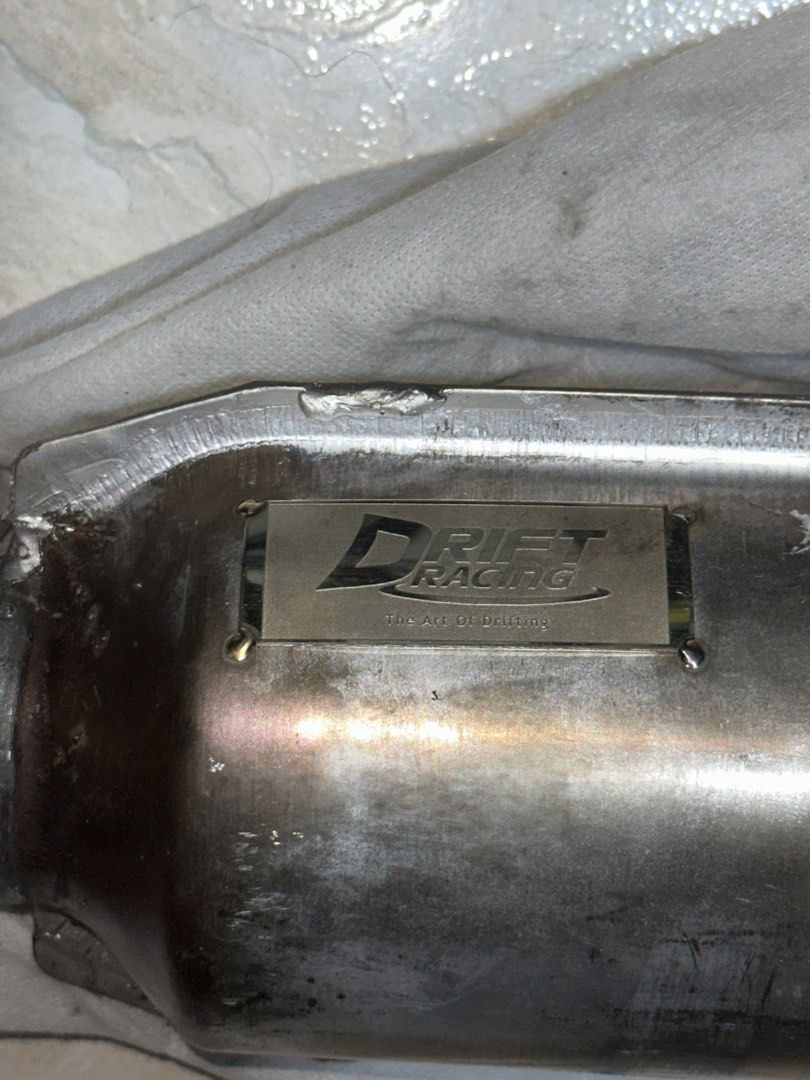 Drift Racing catalytic converter with flanges at both ends