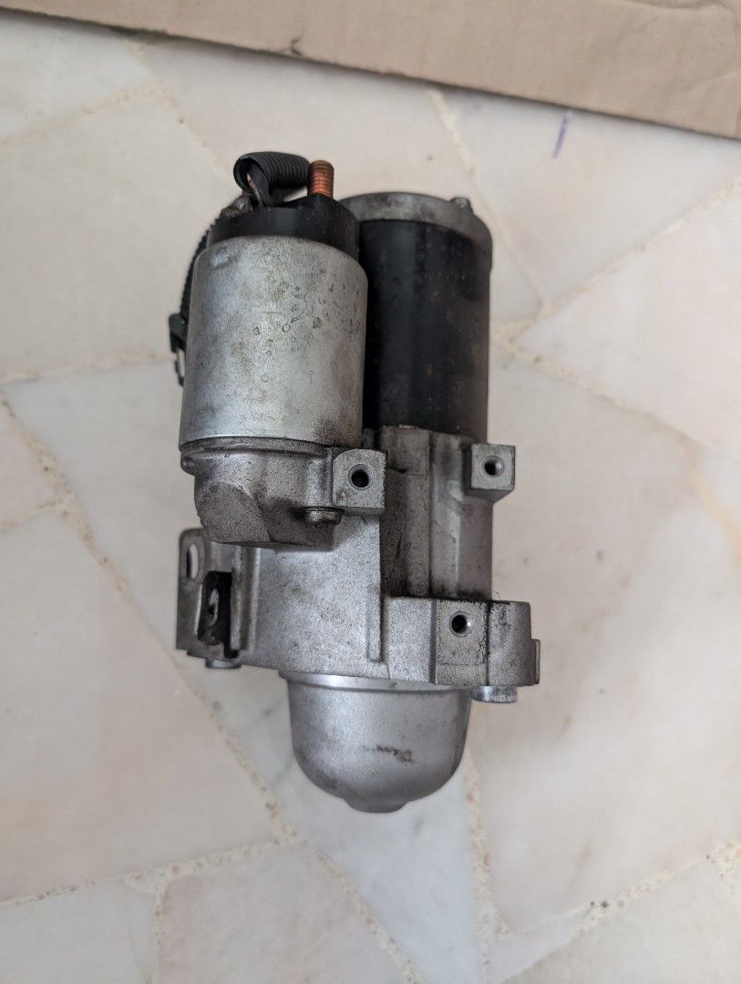 Nissan GT-R R35 starter motor drive gear close-up