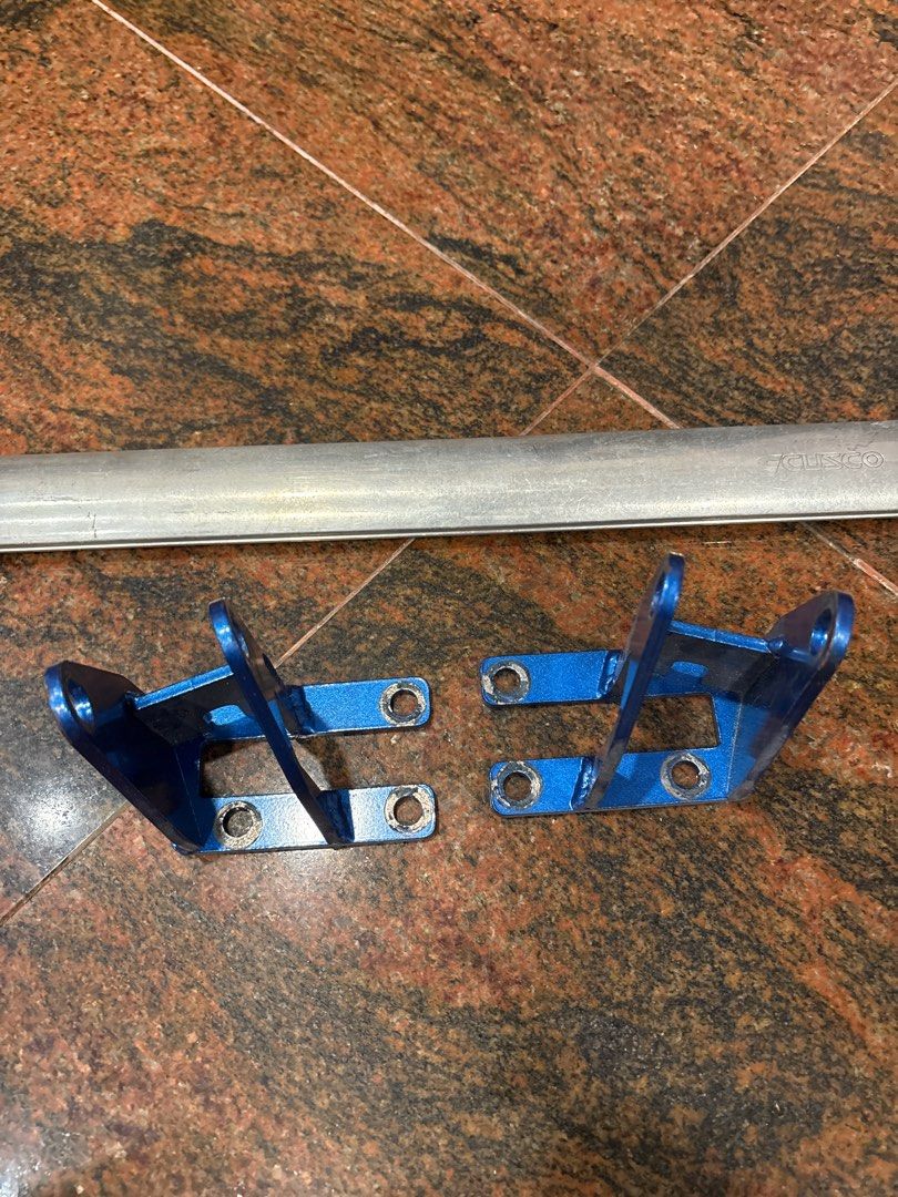 Suzuki Swift Sport Cusco strut bar with blue brackets